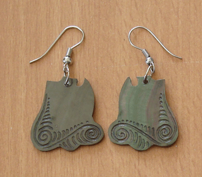 Black MOP Shell Earring Carved