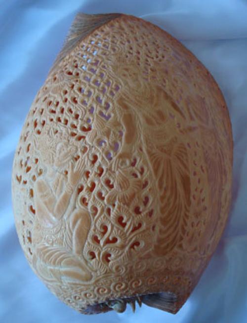 Whale Tooth Carving Ship Design