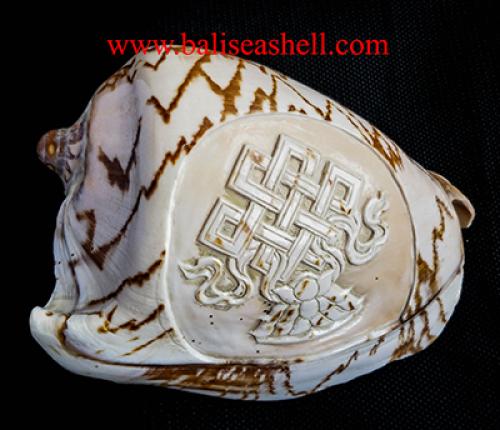 white mop shell mosaic necklace