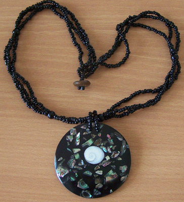 turbo pearlised necklace with best
