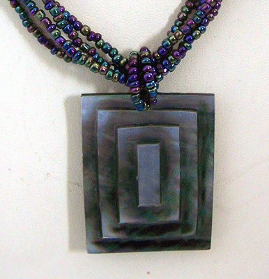Turbo Small Necklace Carved