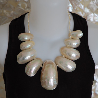 Flower Mother of Pearl Button